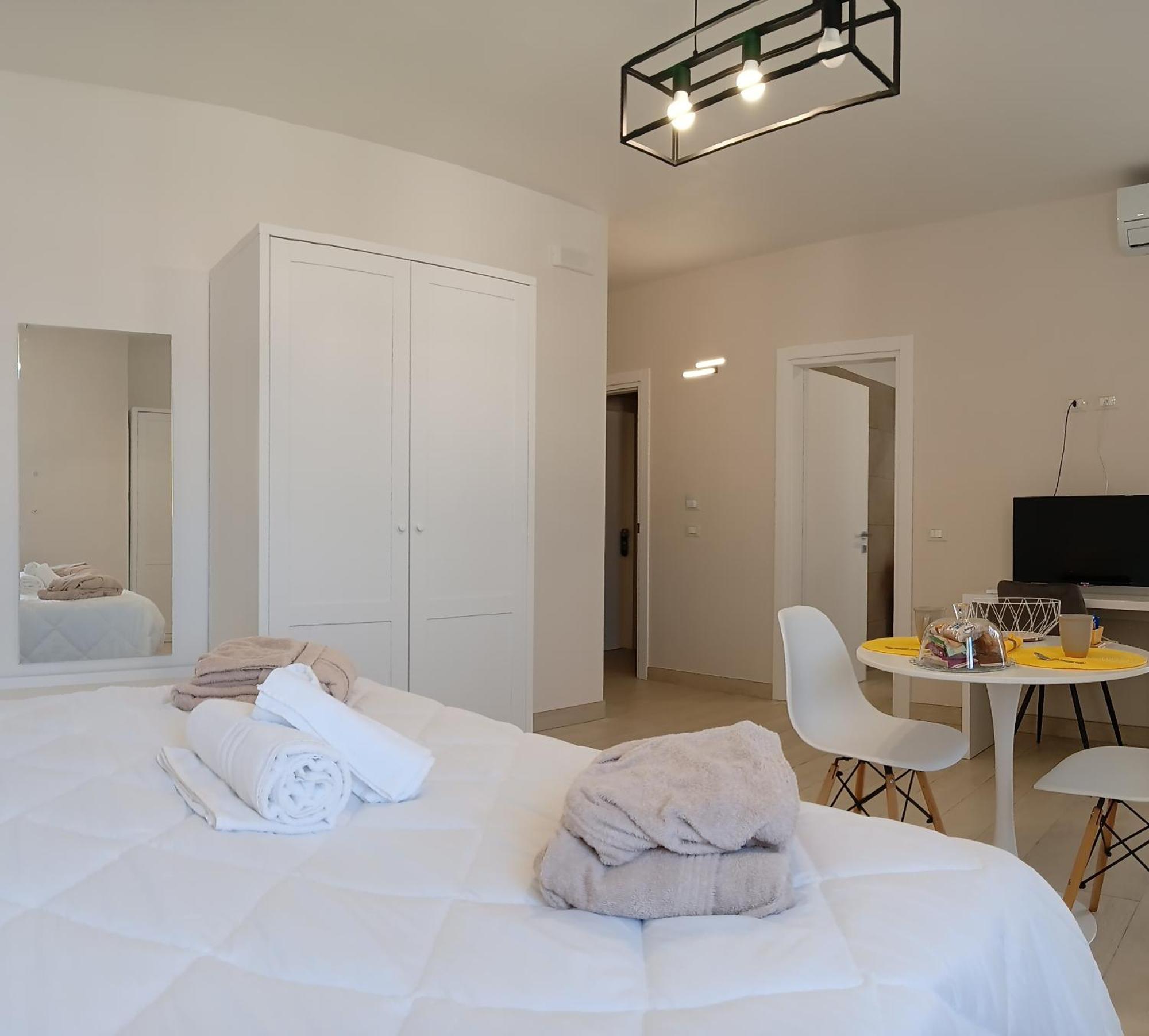 Mya Luxury Rooms And Wellness Melendugno Exterior foto