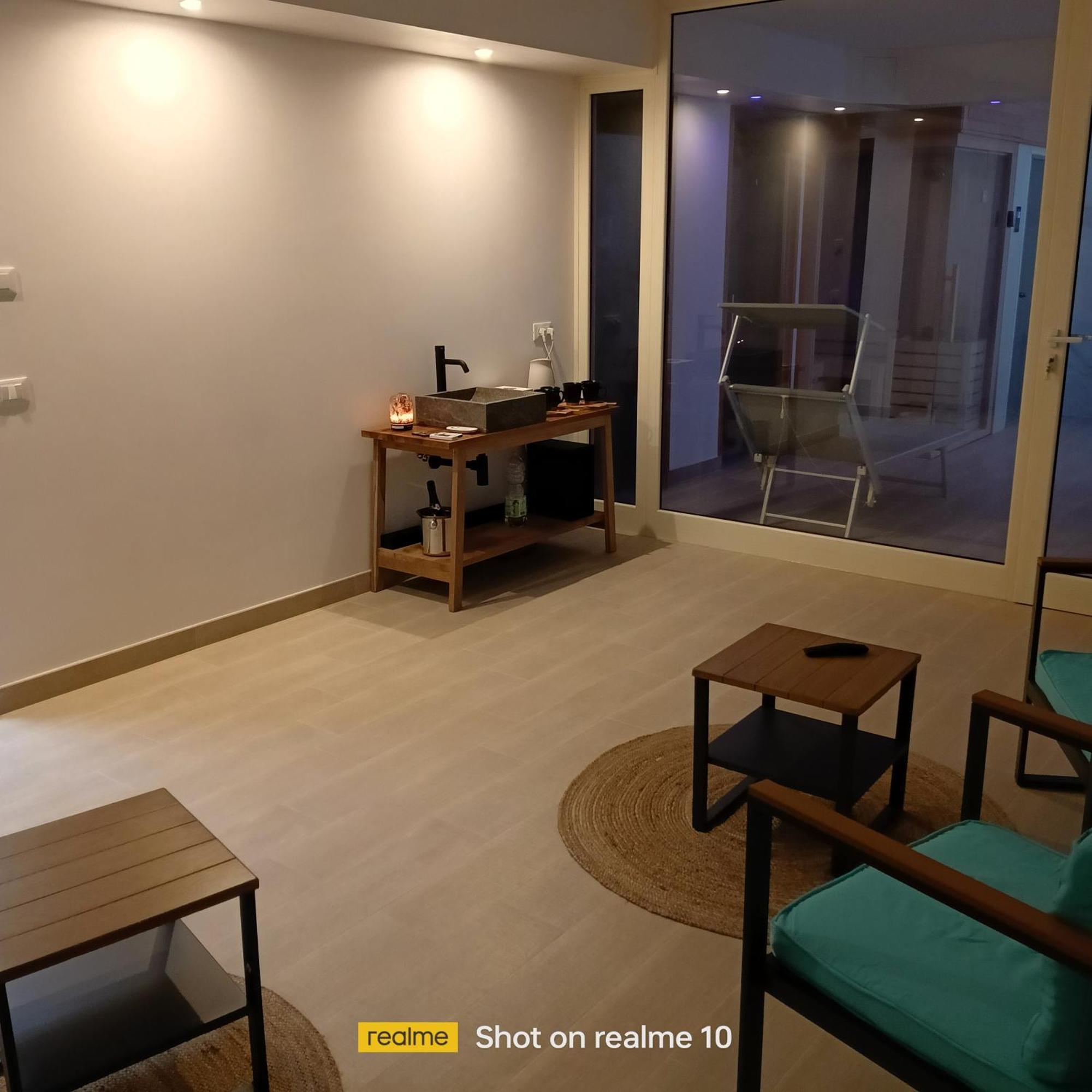 Mya Luxury Rooms And Wellness Melendugno Exterior foto